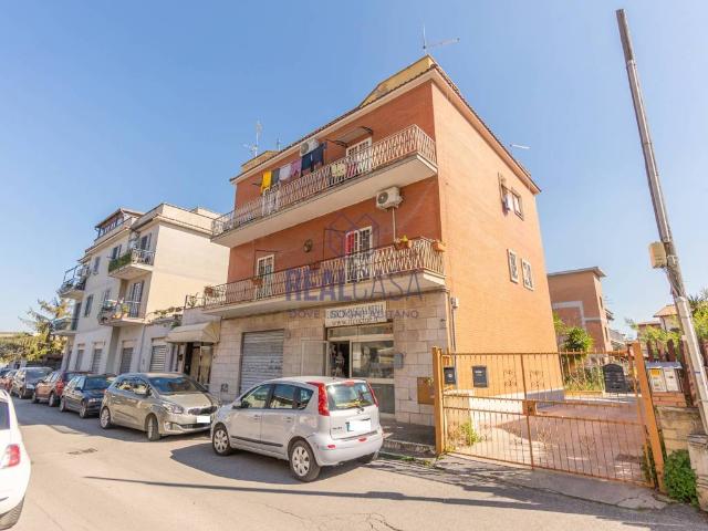 Locale Commerciale in vendita a Municipio Roma VII, Roma Capitale