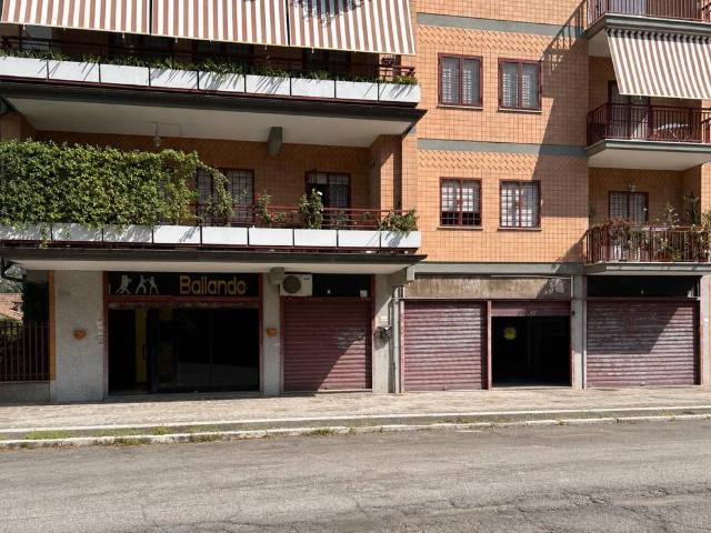 Locale Commerciale in vendita a Municipio Roma XV, Roma Capitale