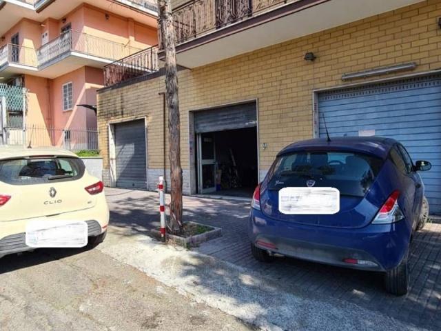 Locale Commerciale in vendita a Villa Verde, Roma Capitale