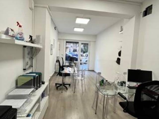 Locale Commerciale in vendita a Municipio Roma VIII, Roma Capitale