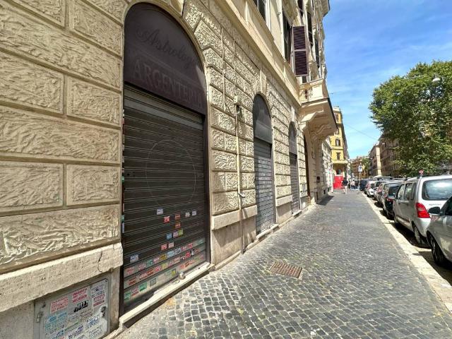 Locale Commerciale in vendita a Municipio Roma I, Roma Capitale