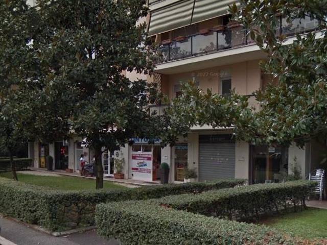 Locale Commerciale in vendita a Saxa Rubra, Roma Capitale