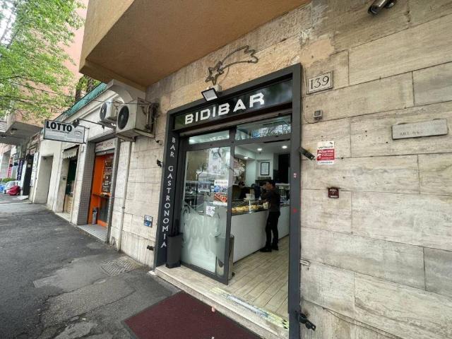 Locale Commerciale in vendita a Municipio Roma I, Roma Capitale