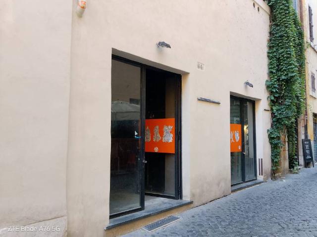 Locale Commerciale in vendita a Sant'Angelo, Roma