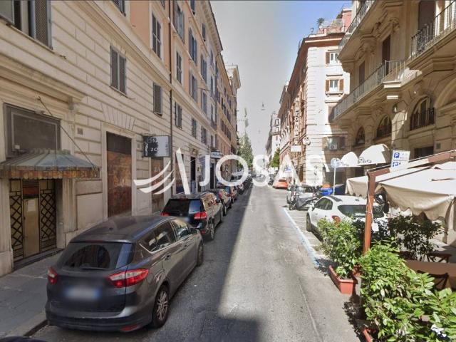 Locale Commerciale in vendita a Municipio Roma I, Roma Capitale