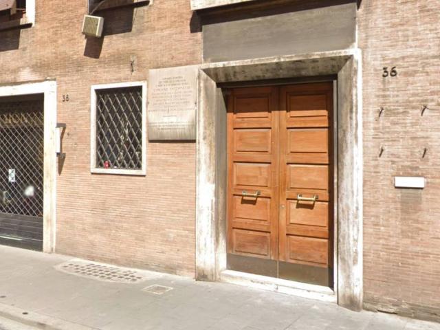 Locale Commerciale in vendita a Municipio Roma I, Roma Capitale