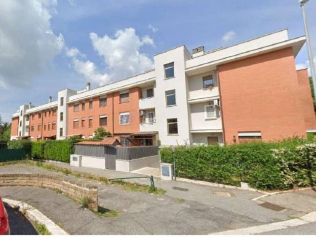 Locale Commerciale in vendita a Prato Fiorito, Roma Capitale