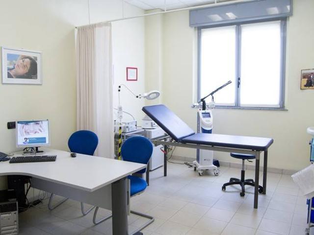 Locale Commerciale in vendita a Casal Lumbroso, Roma Capitale