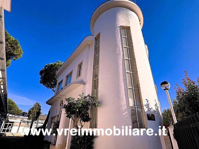 Locale Commerciale in vendita a Casal Monastero, Roma Capitale