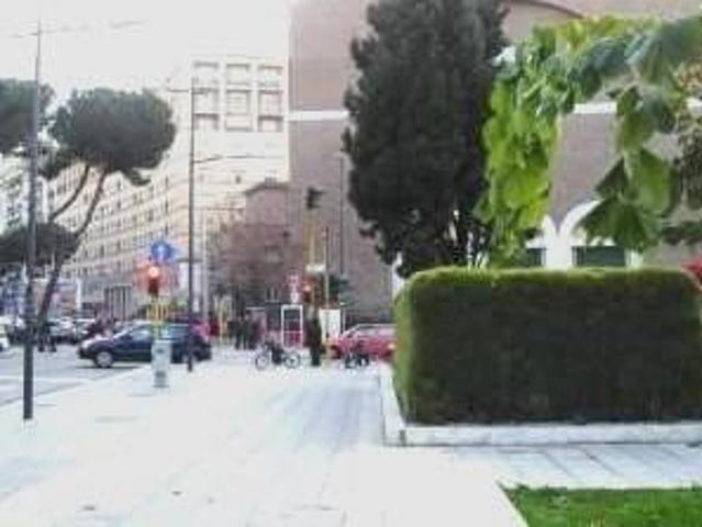 Locale Commerciale in vendita a Trieste, Roma