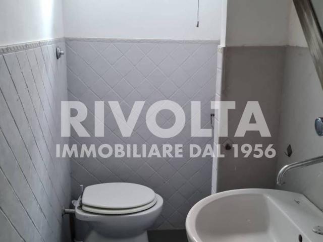 Locale Commerciale in vendita a Lido di Ostia, Roma Capitale