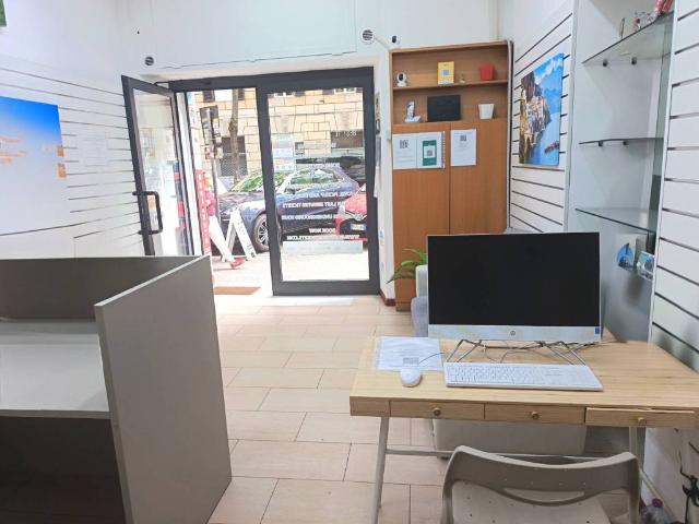Locale Commerciale in vendita a Municipio Roma I, Roma Capitale