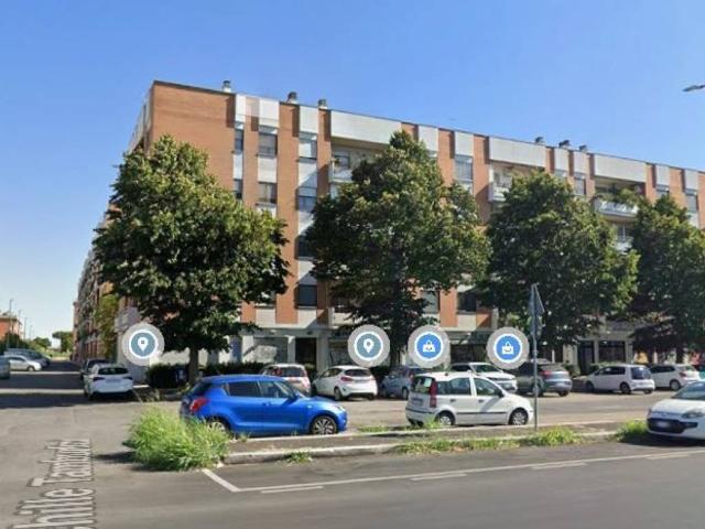 Locale Commerciale in vendita a San Giorgio di Acilia, Roma Capitale