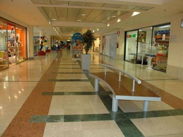 Locale Commerciale in vendita a Settebagni, Roma Capitale