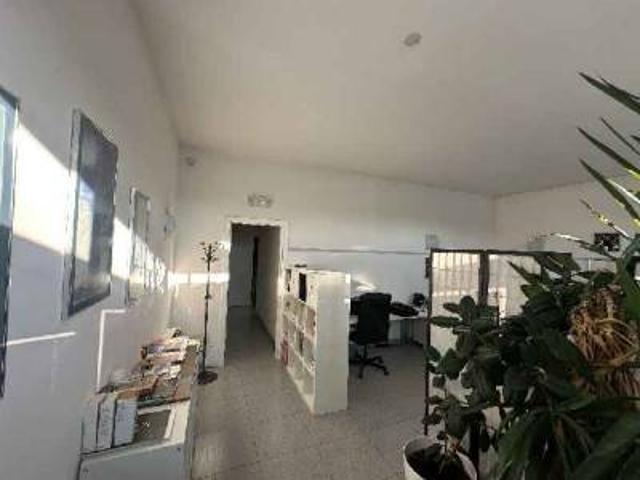 Locale Commerciale in vendita a San Cipriano, Roncade