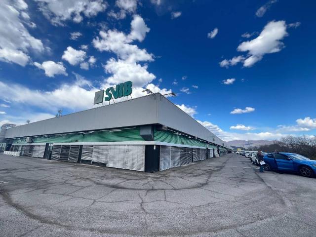 Locale Commerciale in vendita a Roncadelle, Lombardia