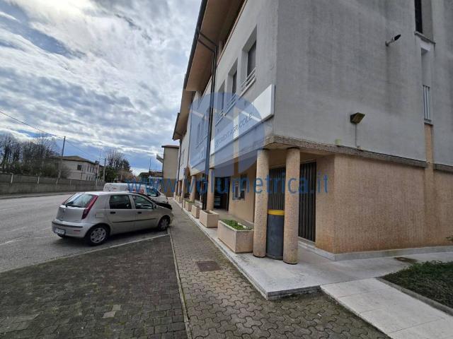 Locale Commerciale in vendita a Ronchis, Friuli-Venezia Giulia