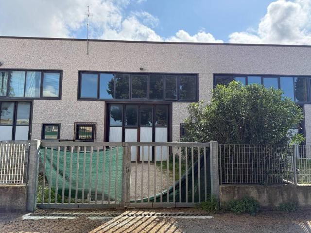 Locale Commerciale in vendita a Rosignano Marittimo, Toscana