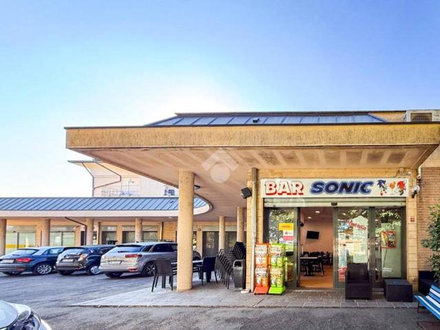 Locale Commerciale in vendita a Rottofreno, Reggio Emilia