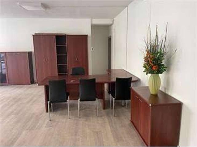 Locale Commerciale in vendita a Comunità della Vallagarina, Borgo Sacco