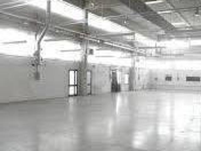 Locale Commerciale in vendita a Comunità della Vallagarina, Borgo Sacco