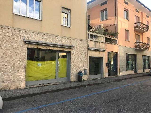 Locale Commerciale in vendita a Comunità della Vallagarina, Borgo Sacco