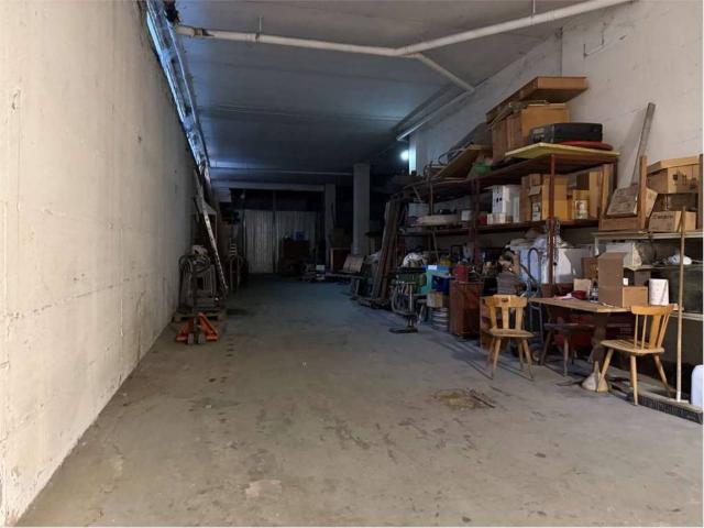 Locale Commerciale in vendita a Comunità della Vallagarina, Borgo Sacco