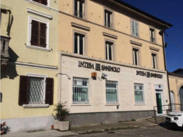Locale Commerciale in vendita a Rovescala, Lombardia