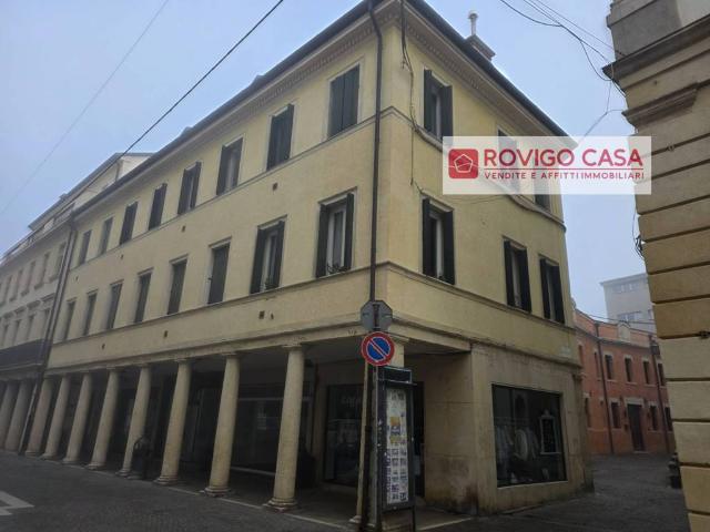Locale Commerciale in vendita a Commenda, Rovigo