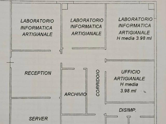 Locale Commerciale in vendita a Rovigo, Veneto