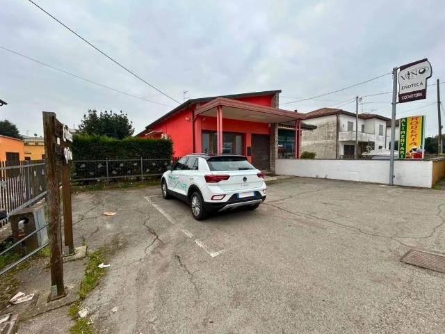 Locale Commerciale in vendita a Rovigo, Veneto