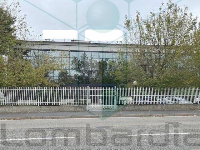 Locale Commerciale in vendita a Rozzano, Lombardia