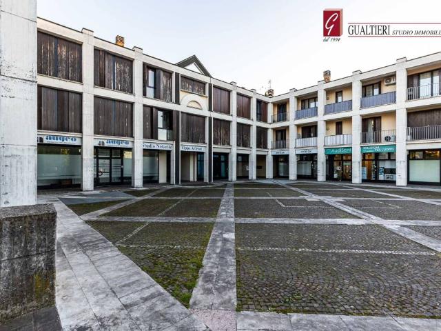 Locale Commerciale in vendita a Tresinaro - Secchia, Re