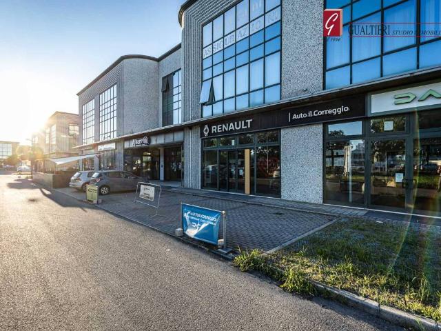 Locale Commerciale in vendita a Tresinaro - Secchia, Re