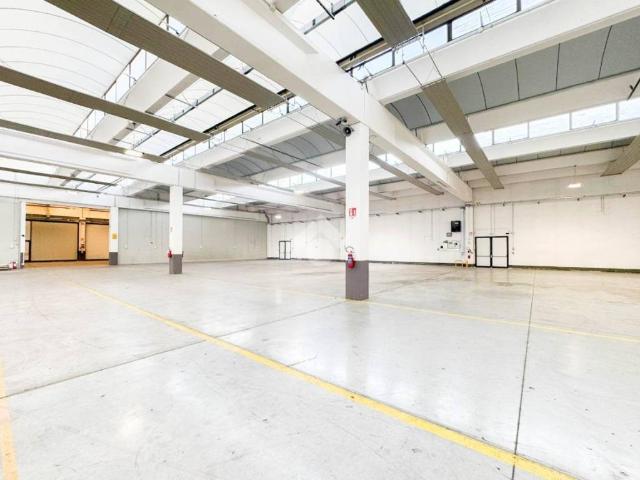 Locale Commerciale in vendita a Rudiano, Lombardia