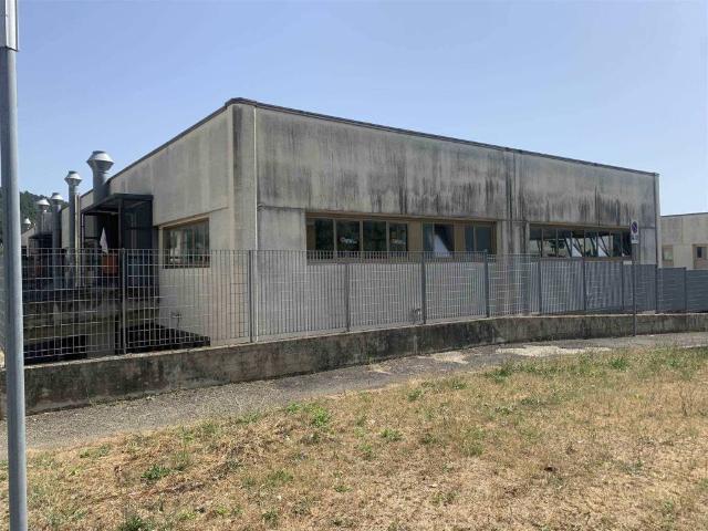 Locale Commerciale in vendita a Unione di Comuni Valdarno e Valdisieve, Rufina