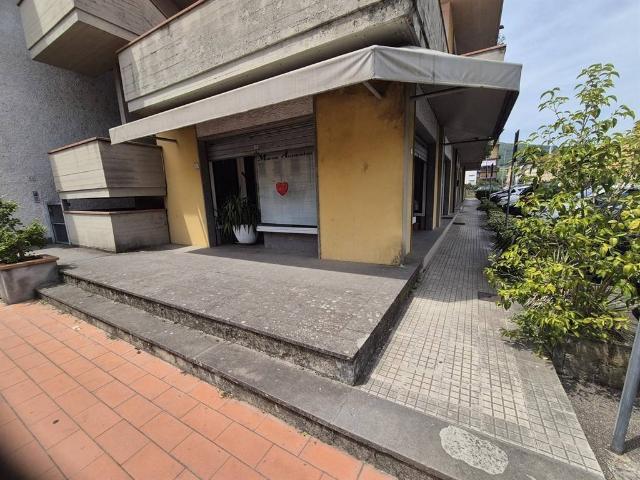 Locale Commerciale in vendita a Unione di Comuni Valdarno e Valdisieve, Rufina