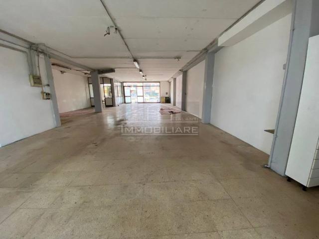 Locale Commerciale in vendita a Unione di Comuni Valdarno e Valdisieve, Rufina