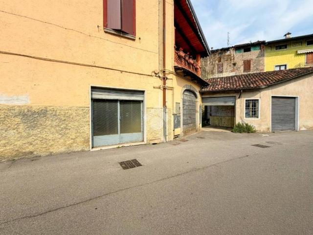 Locale Commerciale in vendita a Comunità montana della Valle Sabbia, Sabbio Chiese