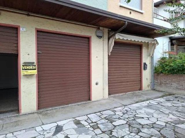 Locale Commerciale in vendita a Sacile, Friuli-Venezia Giulia