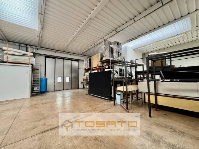 Locale Commerciale in vendita a Sacile, Friuli-Venezia Giulia