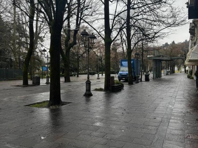 Locale Commerciale in vendita a Salsomaggiore Terme, Reggio Emilia