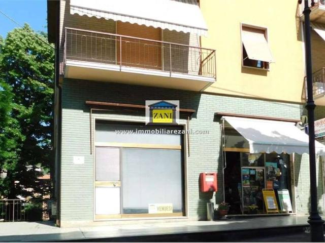 Locale Commerciale in vendita a Salsomaggiore Terme, Reggio Emilia