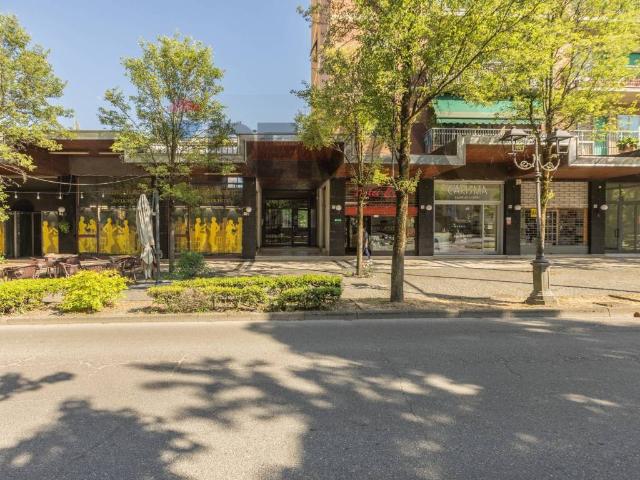 Locale Commerciale in vendita a Salsomaggiore Terme, Reggio Emilia