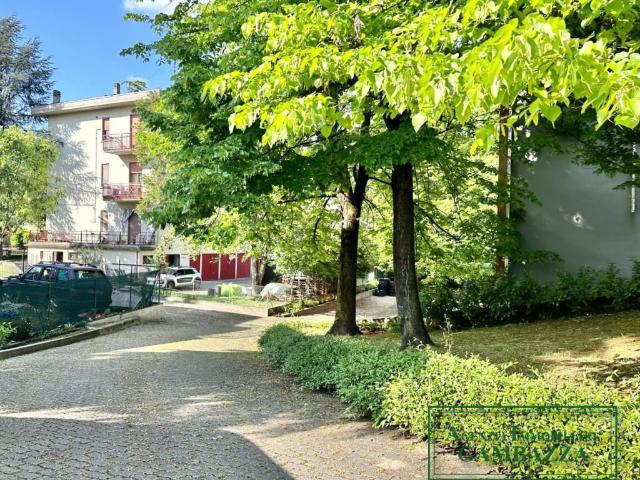 Locale Commerciale in vendita a Salsomaggiore Terme, Reggio Emilia
