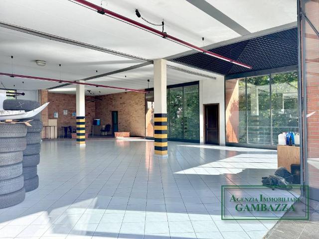 Locale Commerciale in vendita a Salsomaggiore Terme, Reggio Emilia