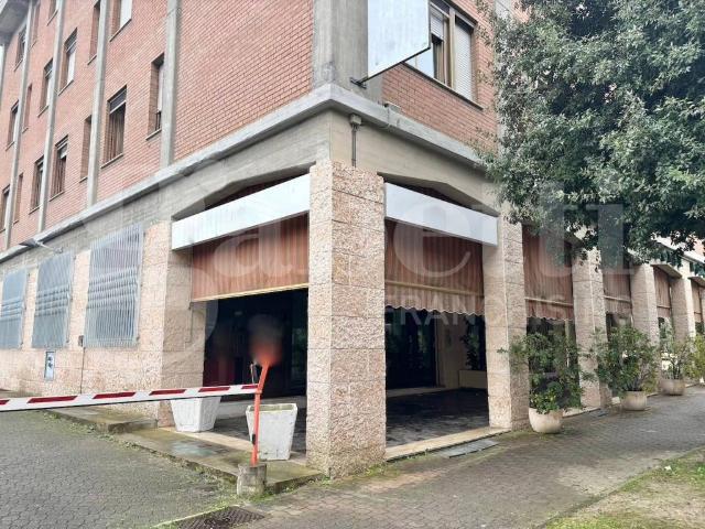 Locale Commerciale in vendita a Salsomaggiore Terme, Reggio Emilia