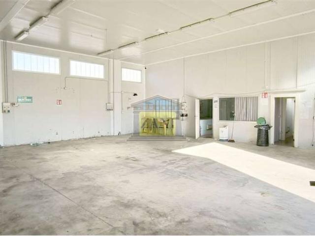 Locale Commerciale in vendita a Salsomaggiore Terme, Reggio Emilia