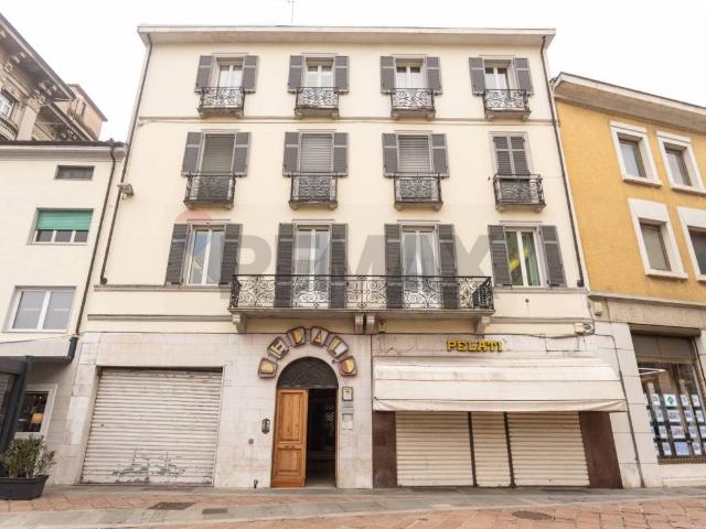 Locale Commerciale in vendita a Salsomaggiore Terme, Reggio Emilia