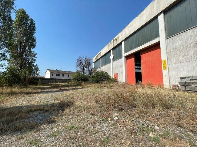 Locale Commerciale in vendita a Piemonte, Vercelli